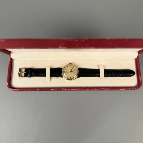 Omega Century 121.014 34mm Yellow gold Brown 2