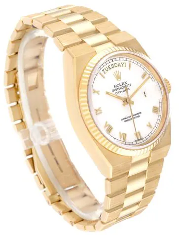 Rolex Day-Date Oysterquartz 19018 36mm Yellow gold White 5