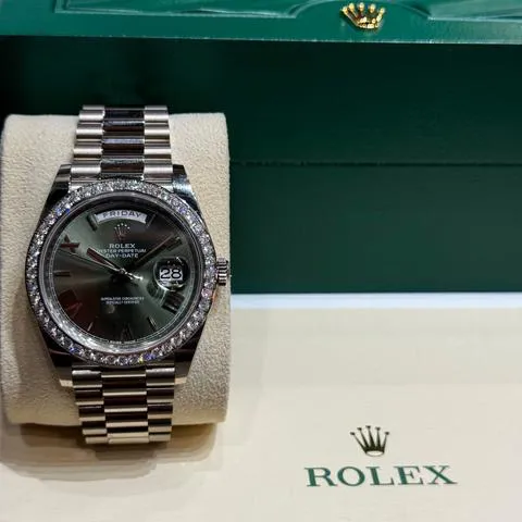 Rolex Day-Date 40 228349RBR 40mm White gold Green 2