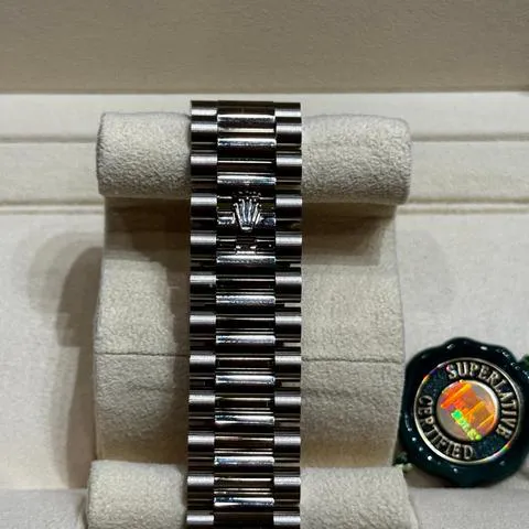 Rolex Day-Date 40 228349RBR 40mm White gold Green 5