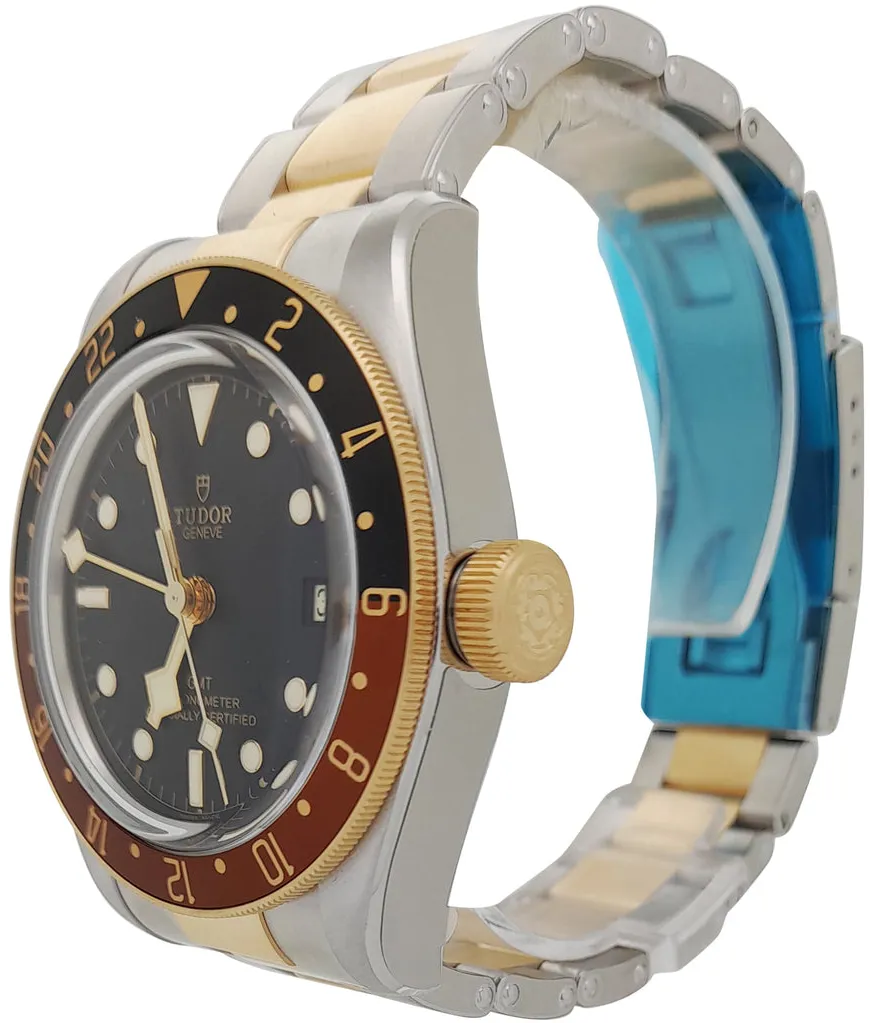 Tudor Black Bay M79833MN-0001 41mm Yellow gold and Stainless steel Black 1