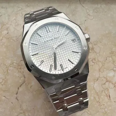 Audemars Piguet Royal Oak 15500ST.OO.1220ST.04 41mm Stainless steel Silver