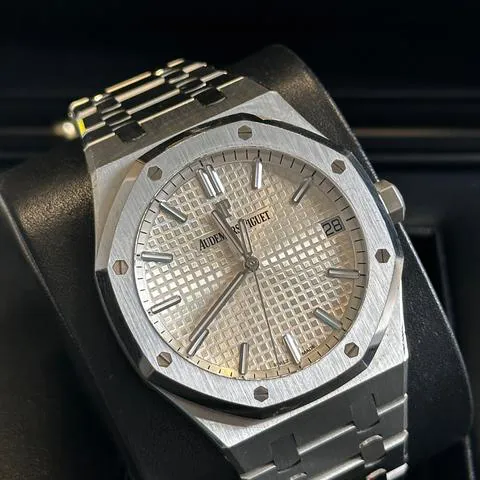 Audemars Piguet Royal Oak 15500ST.OO.1220ST.04 41mm Stainless steel Silver