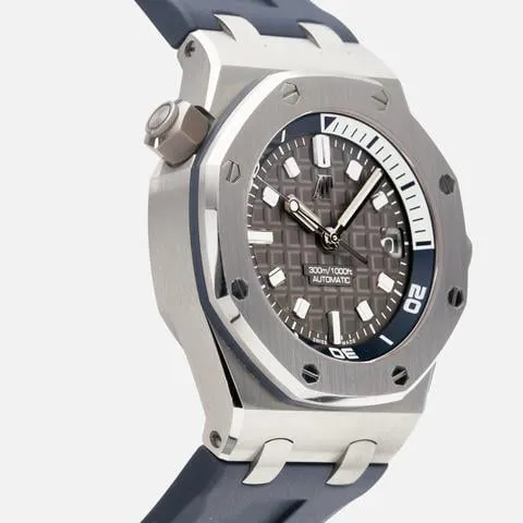 Audemars Piguet Royal Oak Offshore Diver 15720ST.OO.A009CA.01 42mm Stainless steel Gray 4