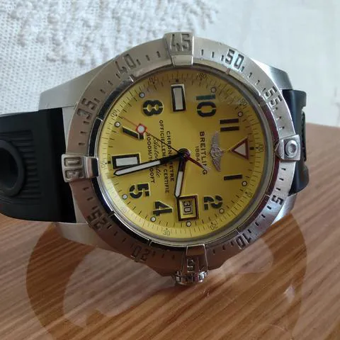 Breitling Avenger A17330 45mm Yellow 6