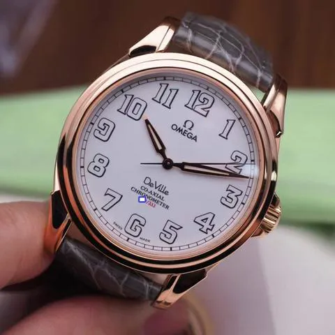 Omega De Ville Co-Axial DE 44mm Rose gold White 4