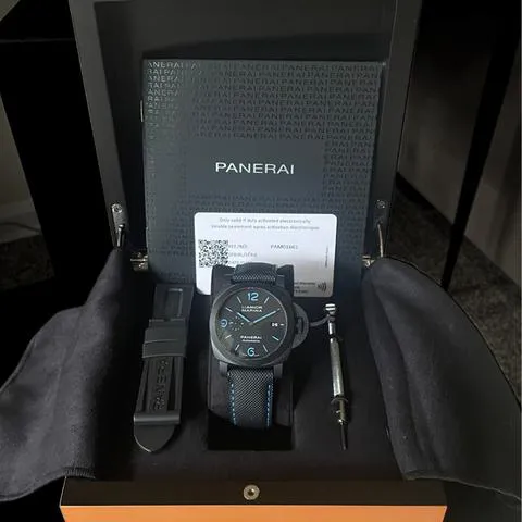 Panerai Luminor GMT Automatic PAM 01661 44mm Carbon fiber Black 8