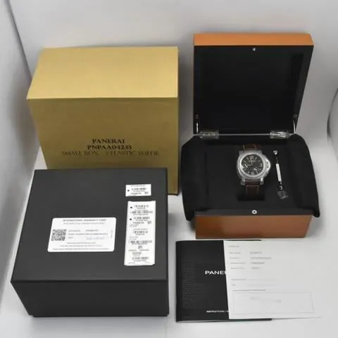 Panerai Luminor PAM 00795 44mm Stainless steel Black 7