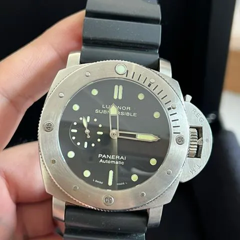 Panerai Submersible PAM 00305 47mm Titanium Black