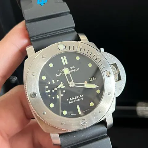 Panerai Submersible PAM 00305 47mm Titanium Black 3