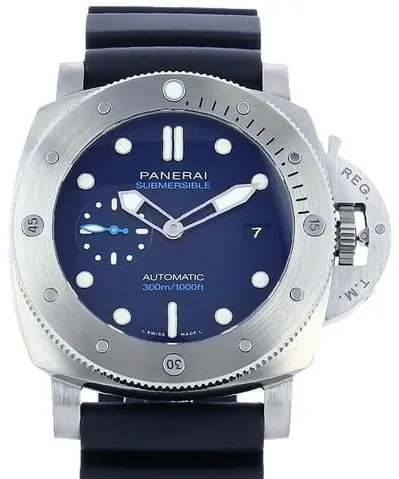 Panerai Submersible PAM 00692 47mm Stainless steel Blue