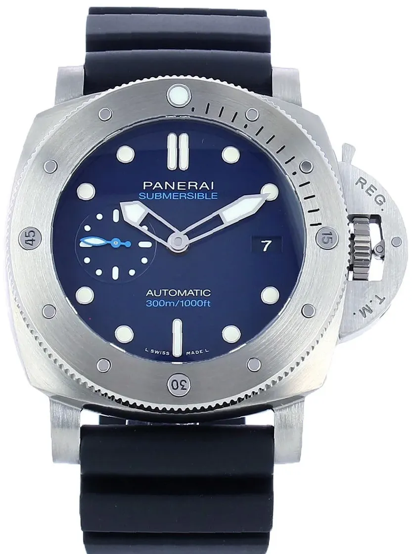 Panerai Submersible PAM 00692 47mm Stainless steel Blue