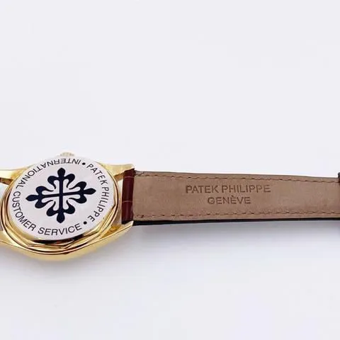 Patek Philippe Calatrava 2526J 38mm Yellow gold White 6