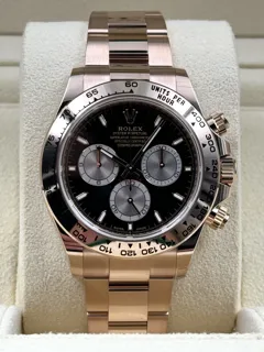 Rolex Cosmograph Daytona 126505 Everose gold Black