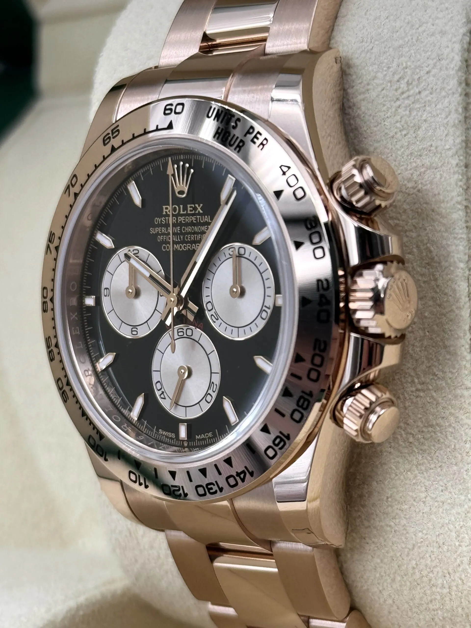 Rolex Daytona 126505 40mm Rose gold Black 2