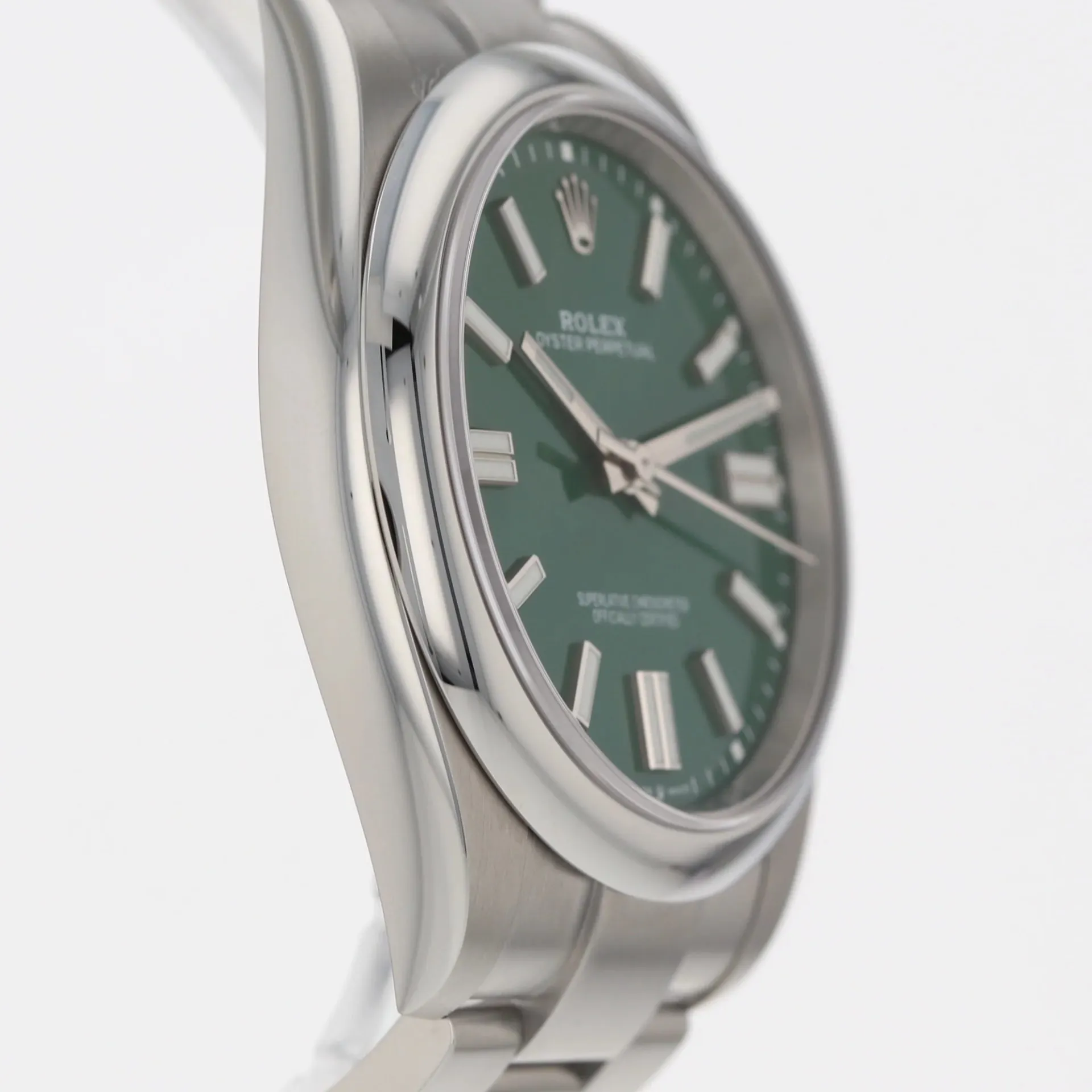 Rolex Oyster Perpetual 124300-0005 41mm Oystersteel Green 2