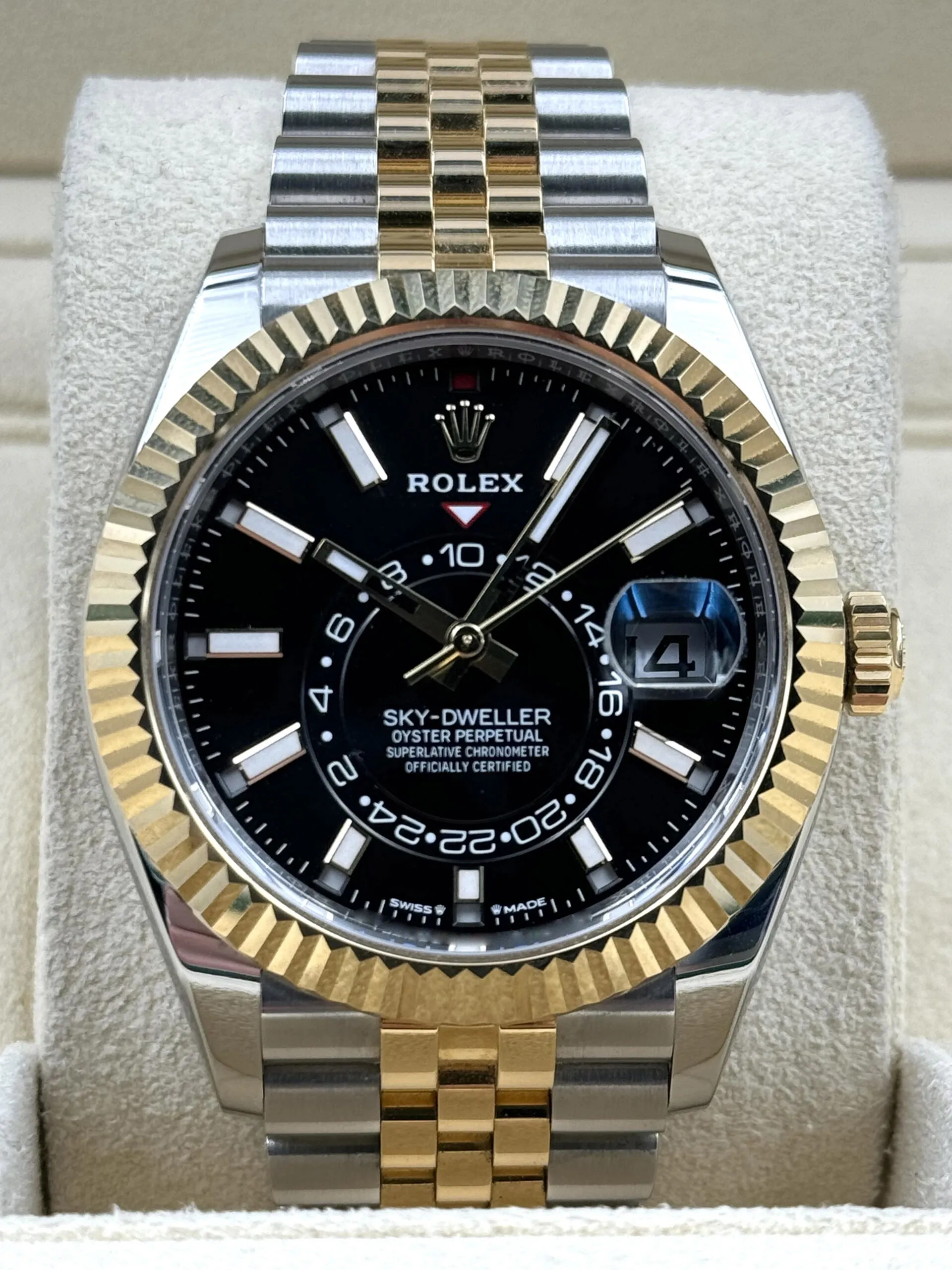 Rolex Sky-Dweller 336933 42mm Stainless steel Black