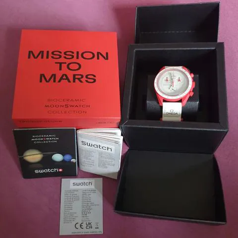 Swatch Moonswatch SO33R100 42mm Bioceramic White