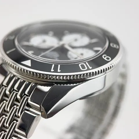 TAG Heuer Autavia CBE2110 42mm Stainless steel Black 5