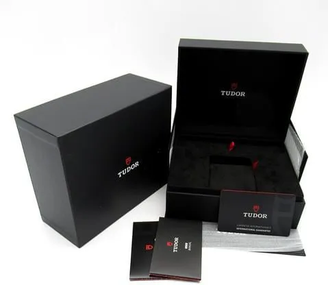 Tudor Black Bay M79000N-0001 37mm Stainless steel Black 5