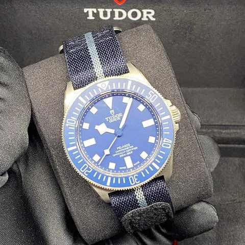 Tudor Pelagos 25707B/22 42mm Titanium Blue 2