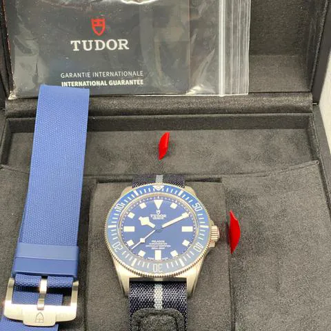 Tudor Pelagos 25707B/22 42mm Titanium Blue 3