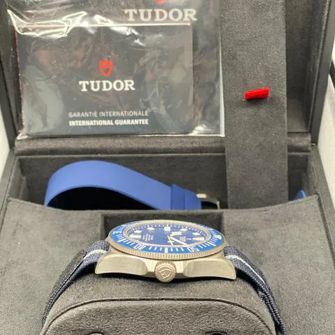 Tudor Pelagos 25707B/22 42mm Titanium Blue 6