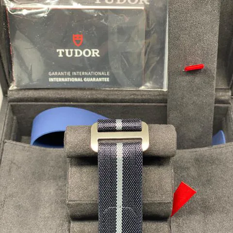 Tudor Pelagos 25707B/22 42mm Titanium Blue 8