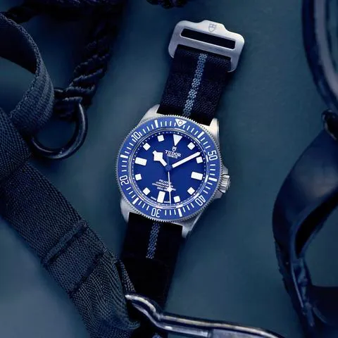 Tudor Pelagos 25707B/22 42mm Titanium Blue 11