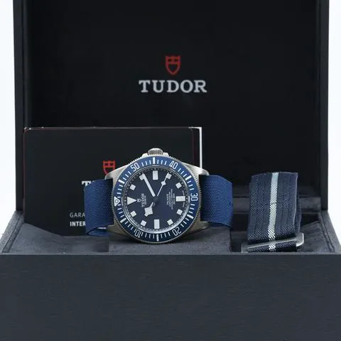 Tudor Pelagos 25707B/22 42mm Titanium Blue 2