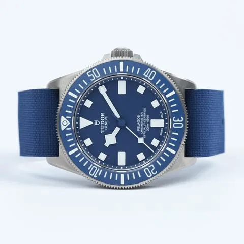 Tudor Pelagos 25707B/22 42mm Titanium Blue 5