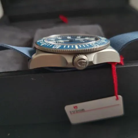 Tudor Pelagos 25707B/22 42mm Titanium Blue 2