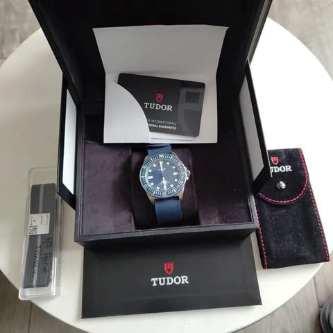 Tudor Pelagos 25707B/22 42mm Titanium Blue 7