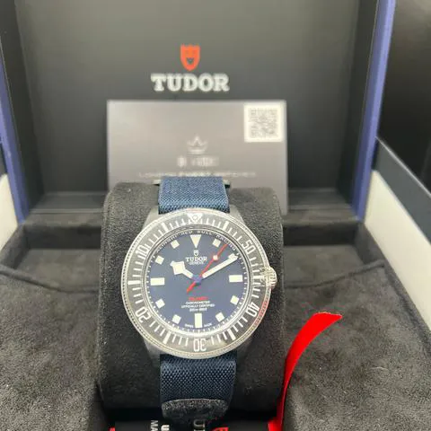 Tudor Pelagos M25707KN-0001 42mm Carbon fiber Blue