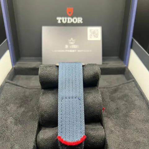 Tudor Pelagos M25707KN-0001 42mm Carbon fiber Blue 3