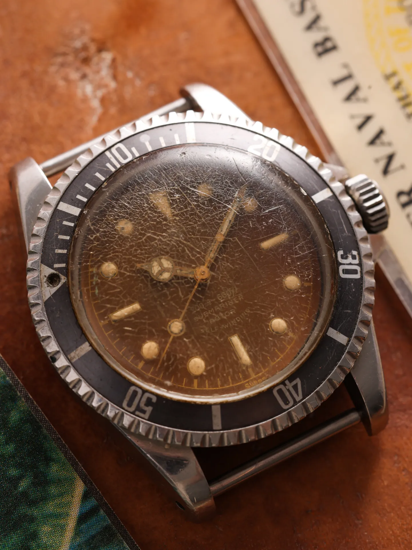 Tudor Submariner 7928 Yellow gold Black