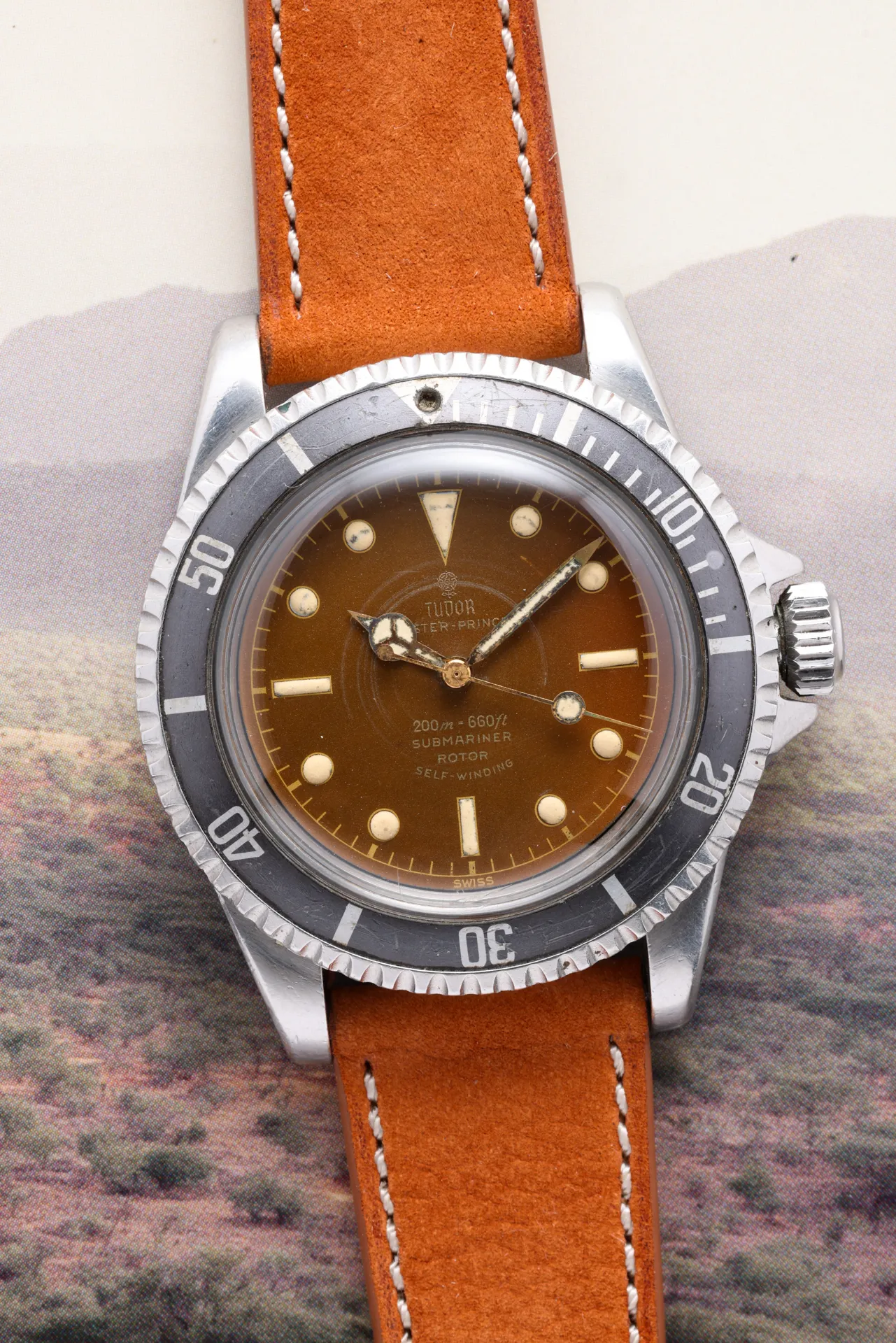 Tudor Submariner 7928 Yellow gold Black 2