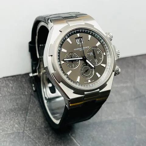 Vacheron Constantin Overseas Chronograph 49150/000W-9501 42mm Stainless steel Gray 1