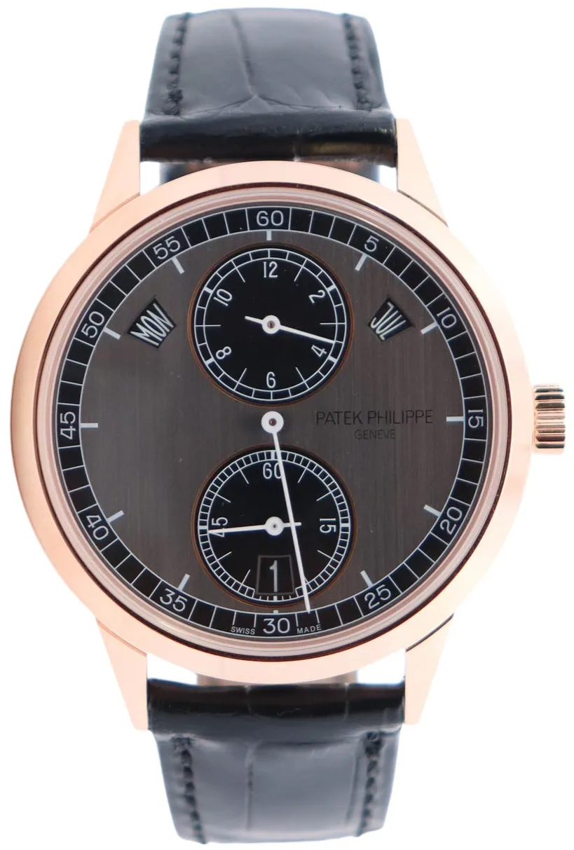 Patek Philippe Annual Calendar Regulator 5235/50R-001 40.5mm Rose gold Black