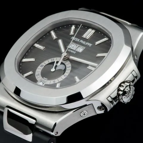 Patek Philippe Nautilus 5726A-001 40.5mm Stainless steel 7