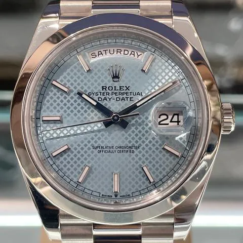 Rolex Day-Date 40 228206 40mm Platinum Blue