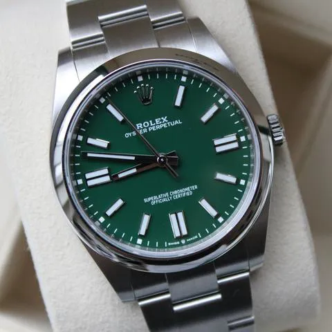 Rolex Oyster Perpetual 41 124300 41mm Stainless steel Green 6