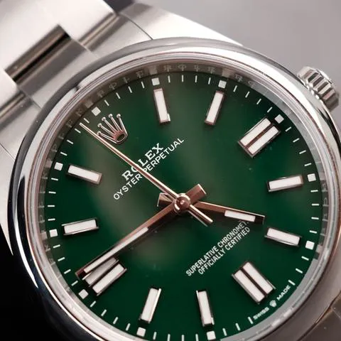 Rolex Oyster Perpetual 41 124300 41mm Stainless steel Green 2