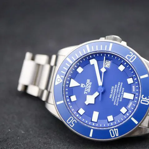 Tudor Pelagos 25600TB 42mm Titanium Blue 10