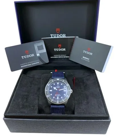 Tudor Pelagos 25707KN 42mm Carbon fiber Blue 4