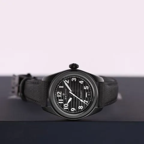 Zenith Pilot 49.4000.3620/21.I001 40mm Black ceramic Black 7