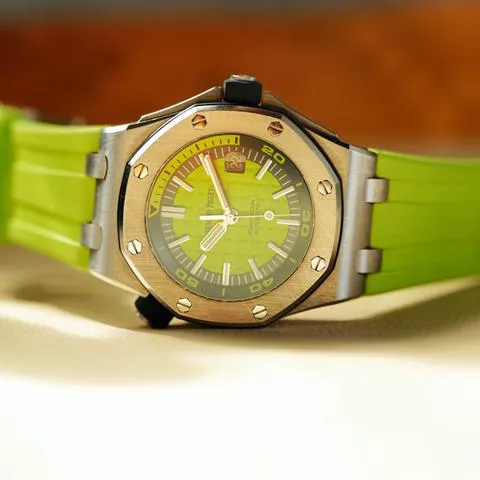 Audemars Piguet Royal Oak Offshore Diver 15710ST.OO.A038CA.01 42mm Stainless steel Green 5