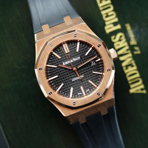 Audemars Piguet Royal Oak 15400OR.OO.D002CR.01 41mm Rose gold Black