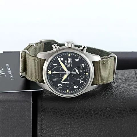 IWC Pilot IW387901 41mm Stainless steel Black 6