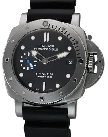 Panerai Submersible PAM 00682 42mm Stainless steel Black